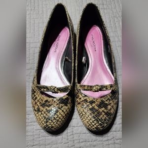Snakeskin dress flats